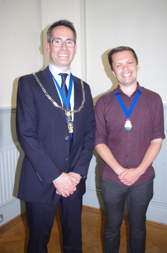 Cllr Saunders & Cllr Turner pose for picture